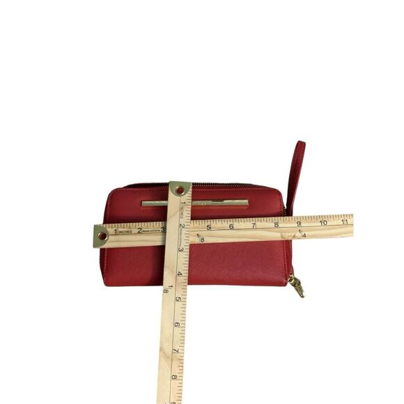 Nice STEVE MADDEN Women’s Red Wallet Clutch Detachable Strap Good Condition reta - Picture 6 of 6